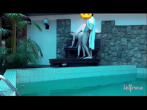 ❤️ Bos menjemput pembantu rumah ke kolam, tetapi tidak dapat menahan panas ☑ lucah super pada kami ❌